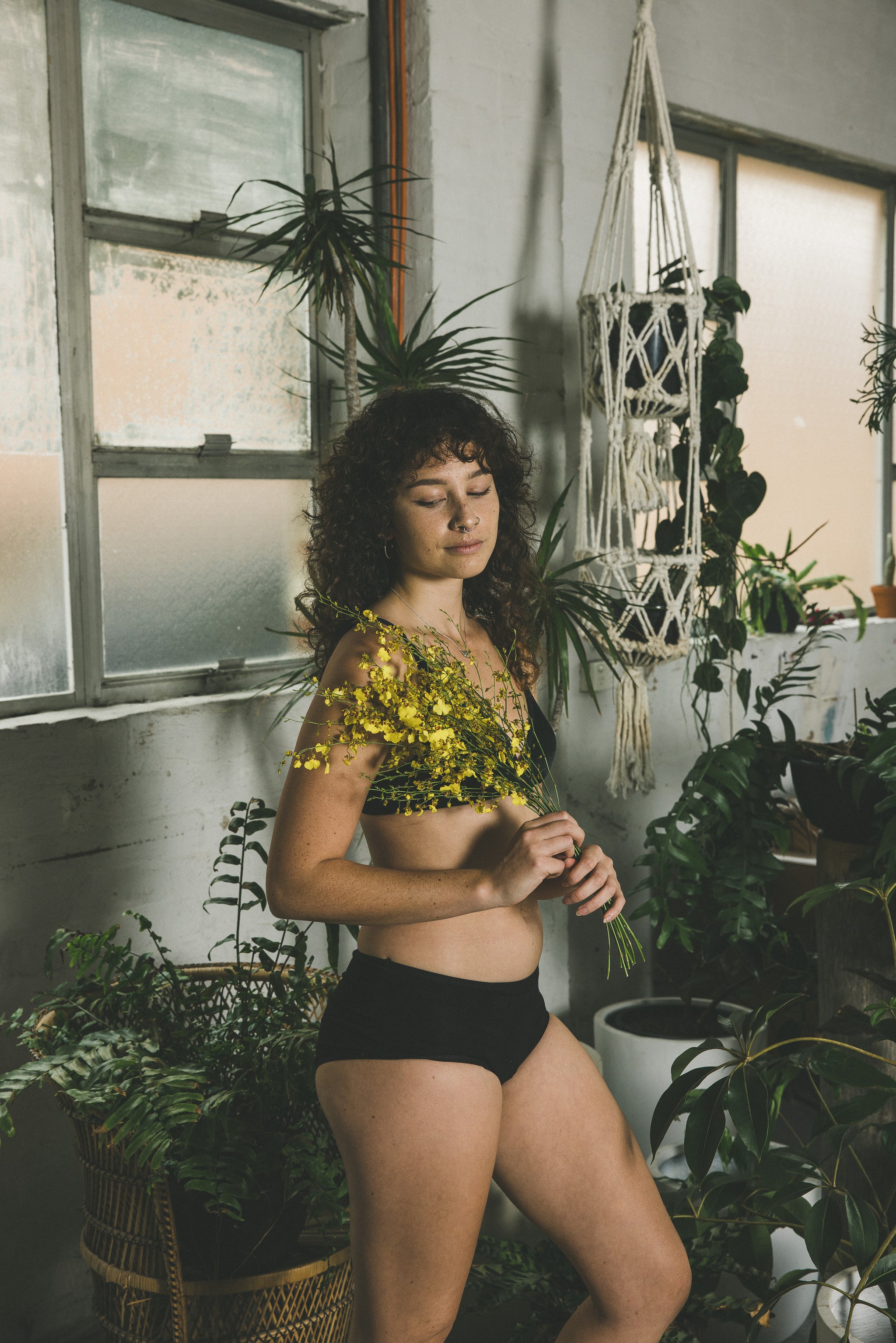 5 Pack - Organic Bamboo High Waisted Pocket Brief + Botanical Heat Pack